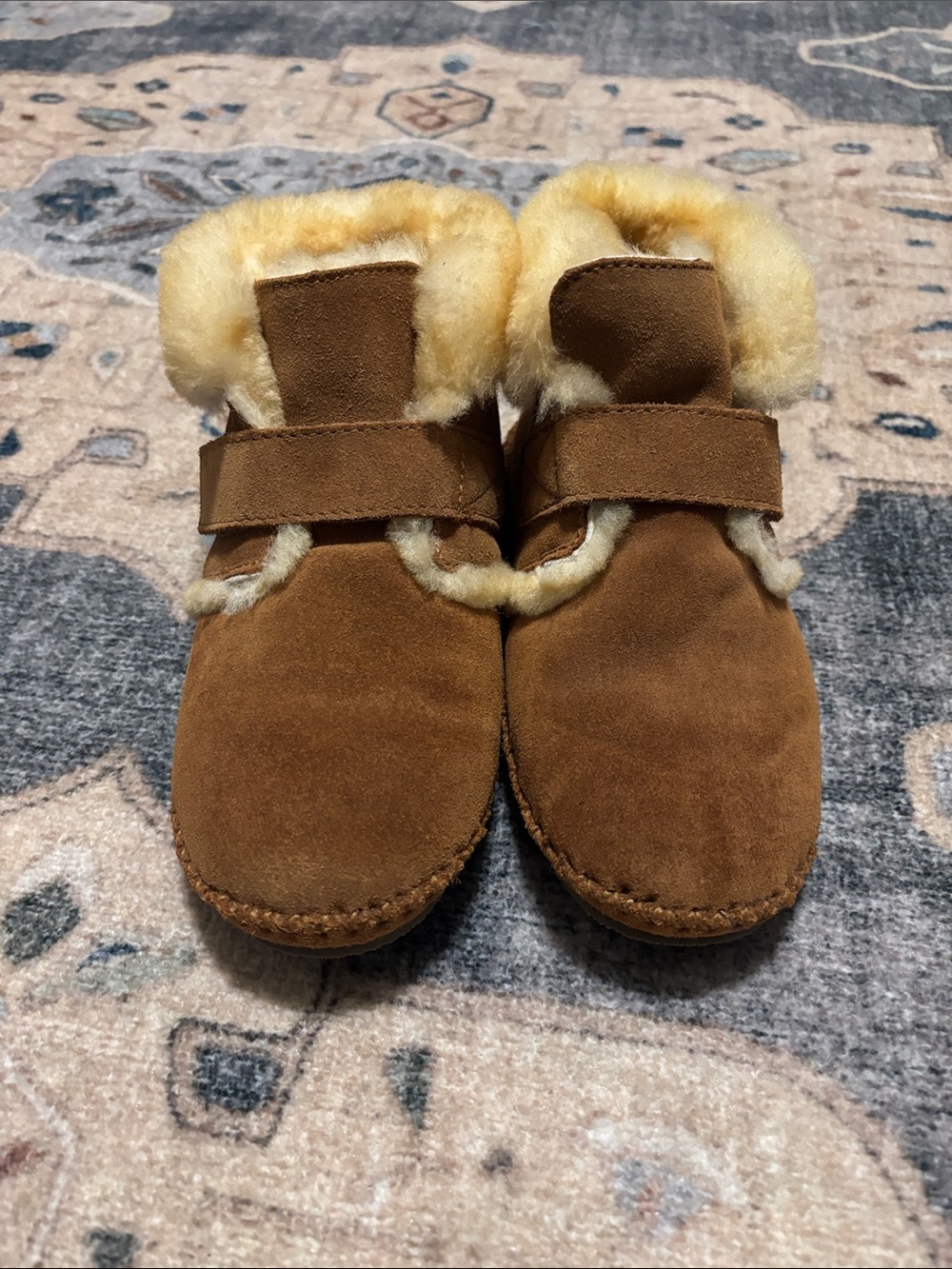 LL Bean. Kids Brown Shearling-Lined Moccasin slippers, like new! Size 3